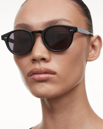 03 Sleek Sunglasses-Chimi-Tocca Finita