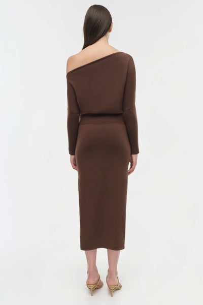 Janese Off The Shoulder Dress In Choco