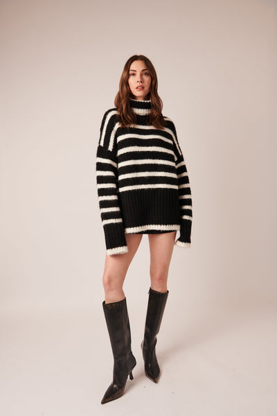 Tabby Sweater-Line-Tocca Finita