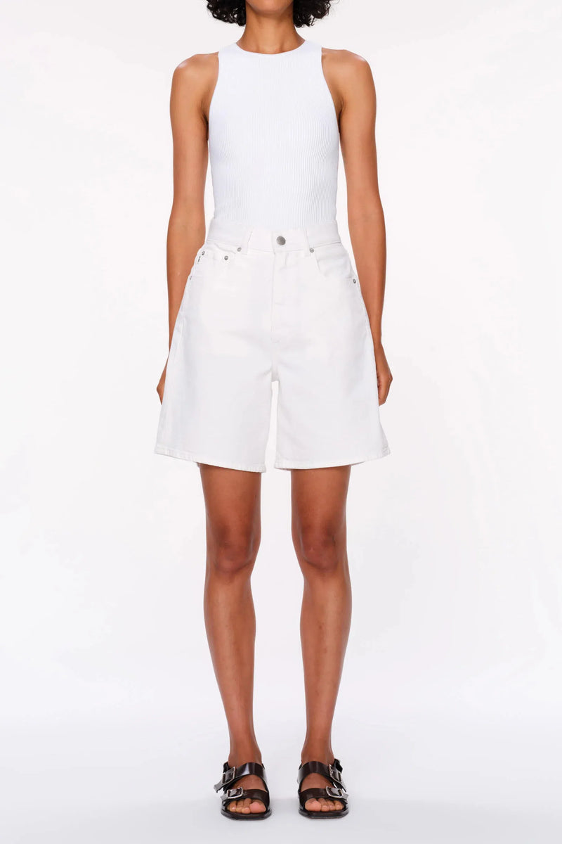 Taylor Short in White-Dl1961-Tocca Finita