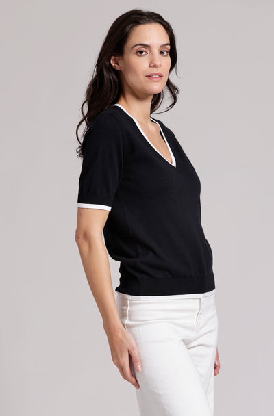 V Neck with Tipping in Black/White-Mini Rose-Tocca Finita